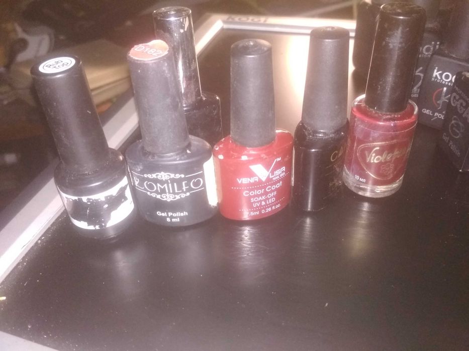 Лаки одним лотом нові 400