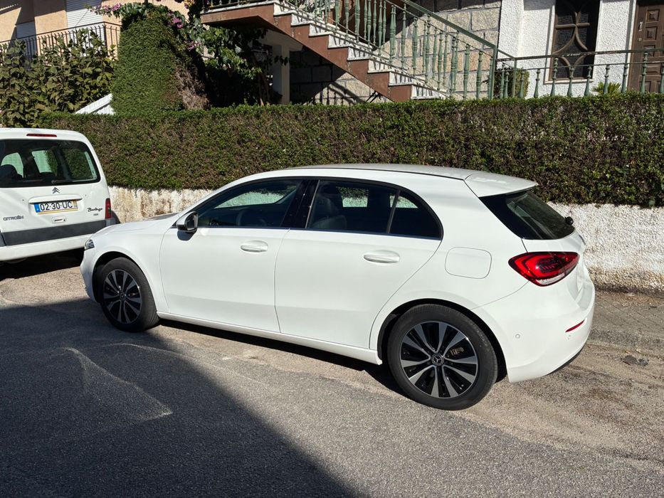 Vendo Mercedes A 250e de 12/22 com 95000 mil quilómetros por 28900 euros