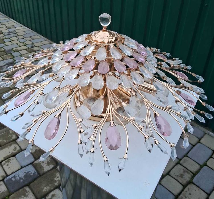 Продам кришталеві люстри