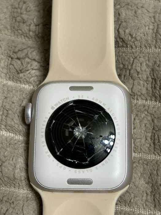 Apple Watch SE 2023 40mm бежевий