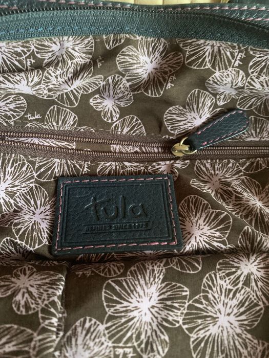 Granatowa torebka na ramię