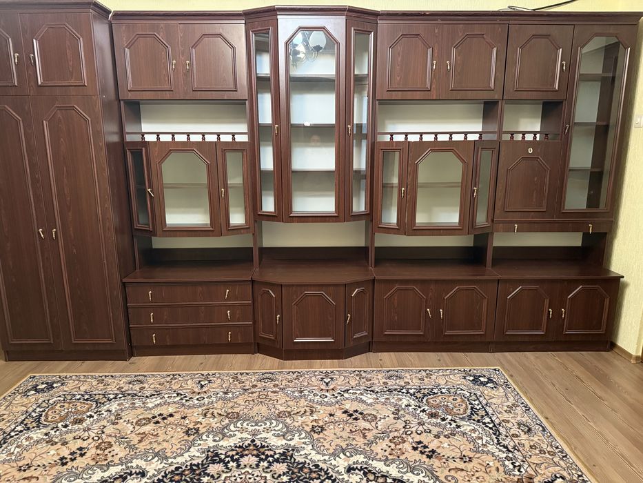 Стінка з ДСП гарний стан