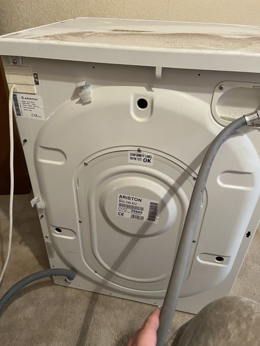 Продам пральну машину на запчастини