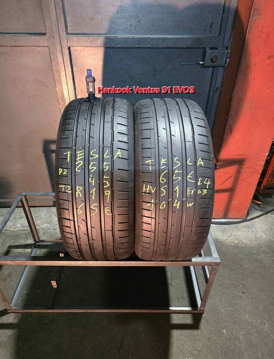 8 Pneus 255/45R19 Hankook  Seminovos  Homologação TESLA