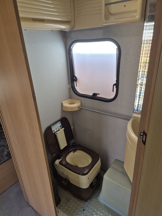 Vendo caravana adria