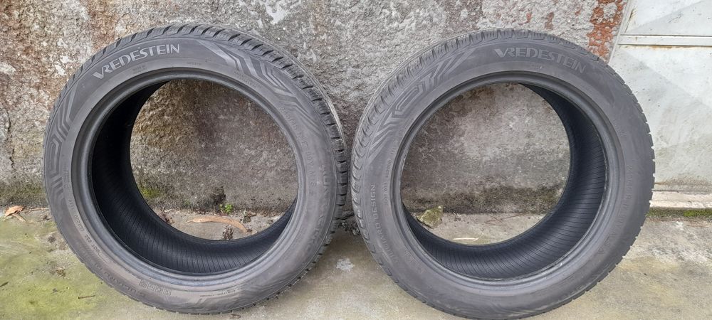Pneus 245/ 45/ 17  muito piso VREDESTEIN  bom estado