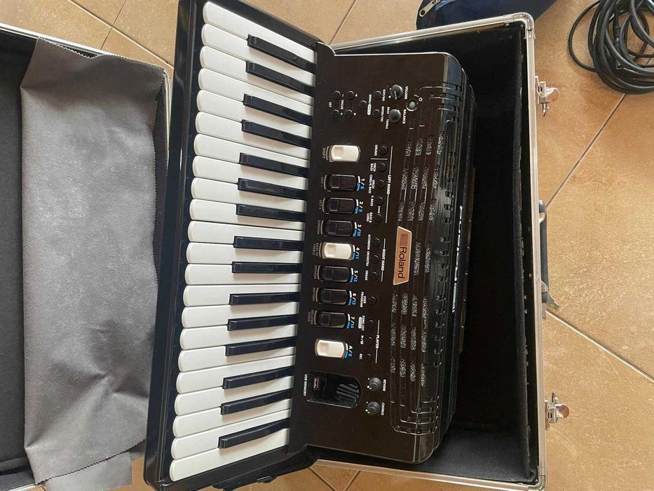Roland FR4X Electronic Accordion64564315067009121