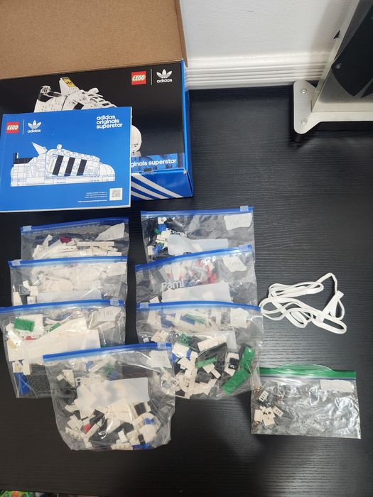 Лего adidas з коробкою