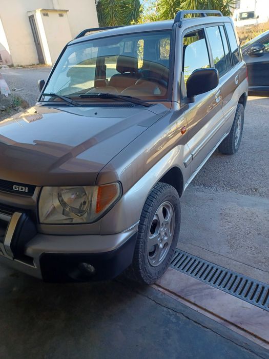Mitsubishi Pagero Pinim 2001