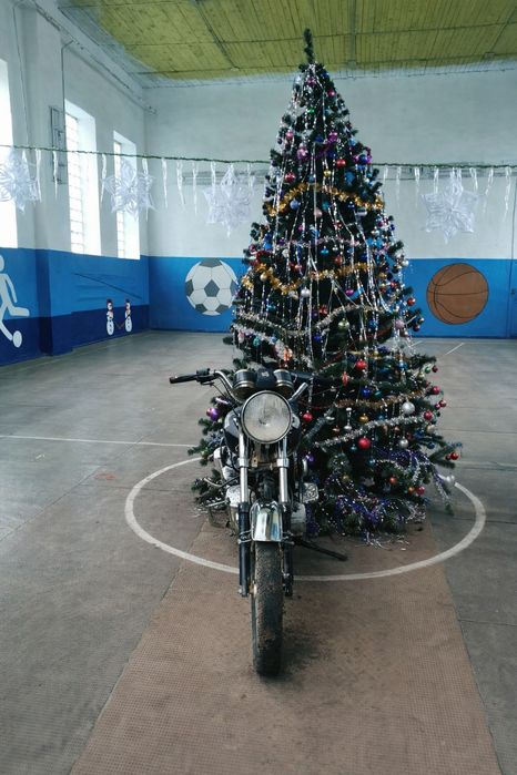 Продам мустанг в чотком состояний поршневая пожилая