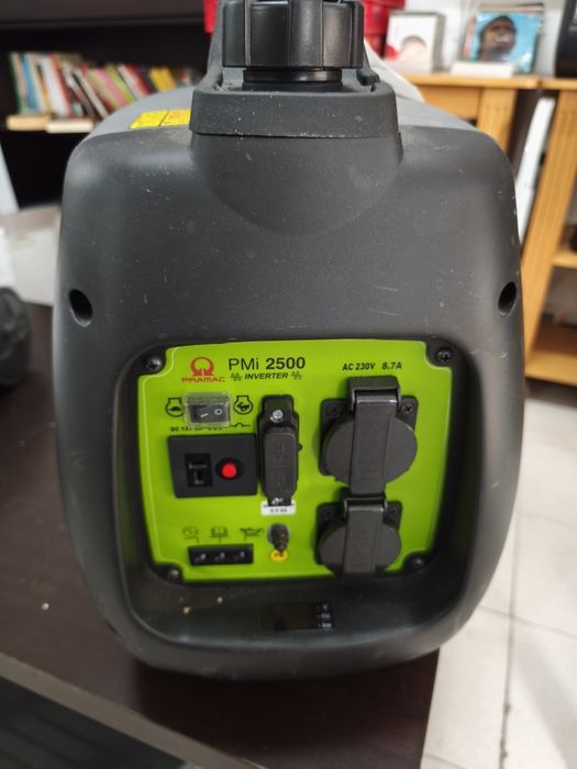 Gerador de corrente PRAMAC PMi 2500