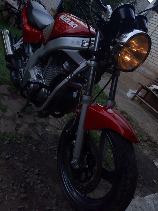 Suzuki gs 500 e.