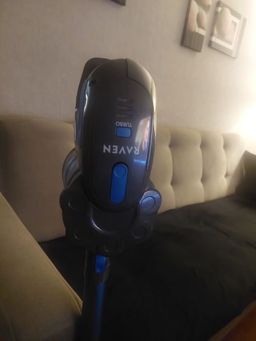 Sprzedam odkurzacz raven