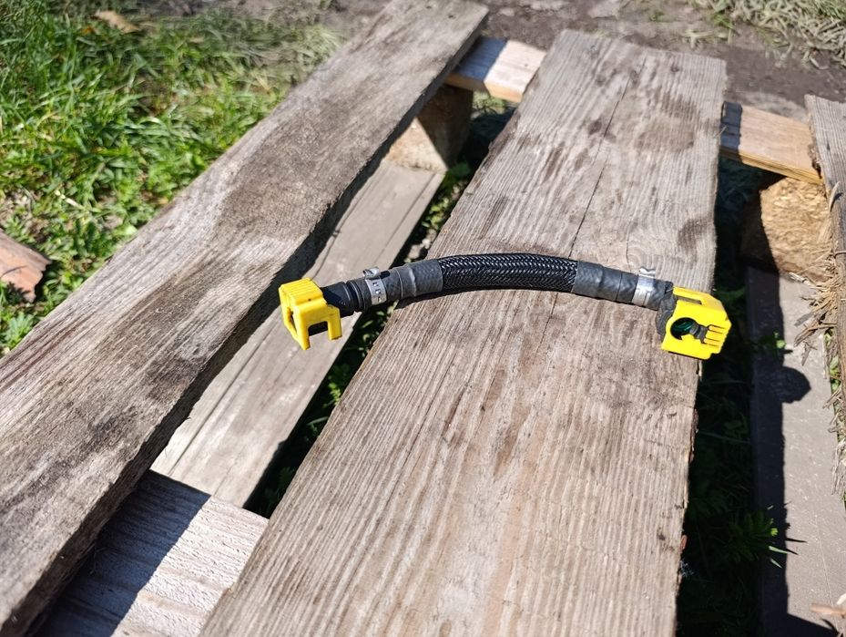 Przewód paliwa Aprilia SX 125 18 – 21 r paliwowy wtrysku silnika A4