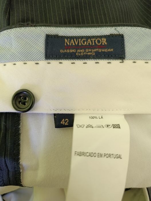 Fato preto de riscas 100% lã