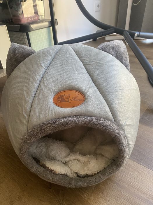 Cama para gato de boa qualidade esta como nova