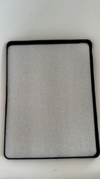 Título: Capa Traseira p/ iPad Pro 12.9" – Preta Anti-Choque (Nova)