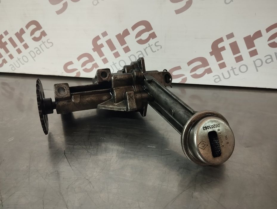 Bomba de Óleo 8200307174 - RENAULT CLIO II