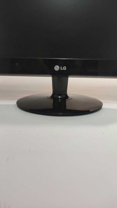 Monitor ecrã  de computador - marca LG - 19 polegadas