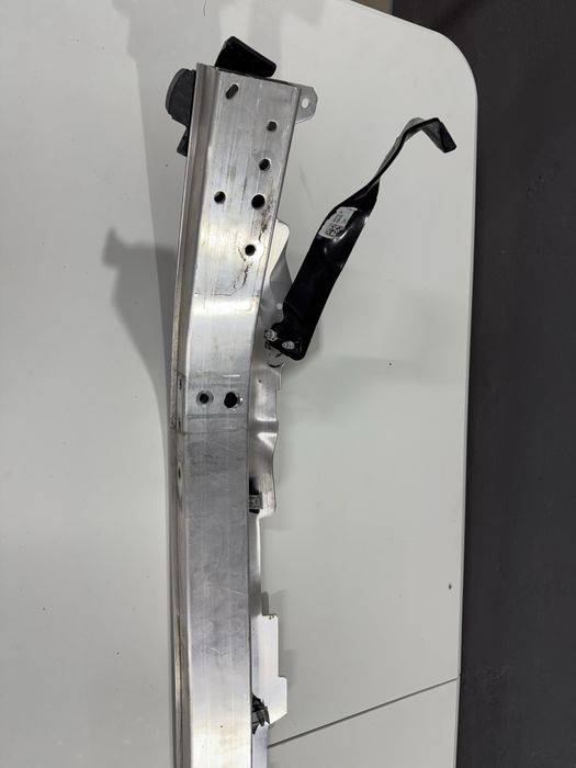 BMW x 2 2025 балка підсилювача бампера