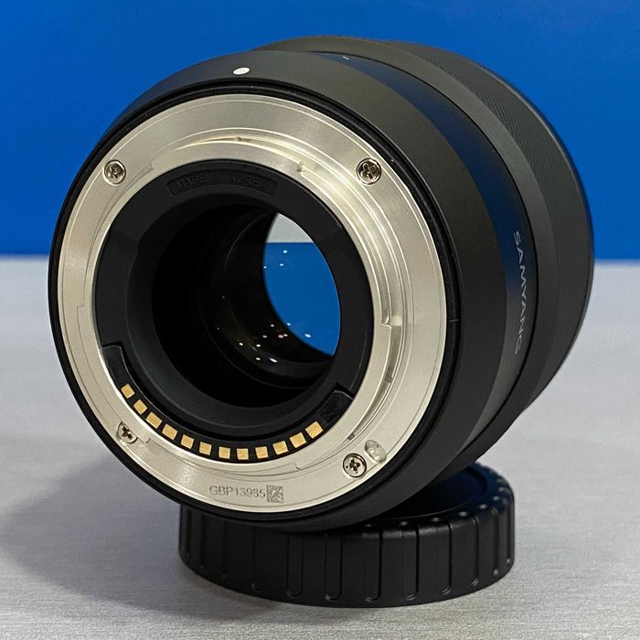 Samyang AF 75mm f/1.8 (Fujifilm)