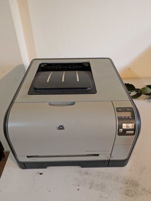 Impressora laser HP color laserjet CP1515n avariada