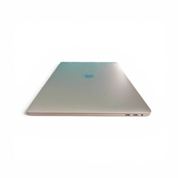 Ноутбук Apple MacBook Pro 15 2016 (i7-6700HQ | 16Gb | 256Gb SSD| AMD Radeon Pro 450)