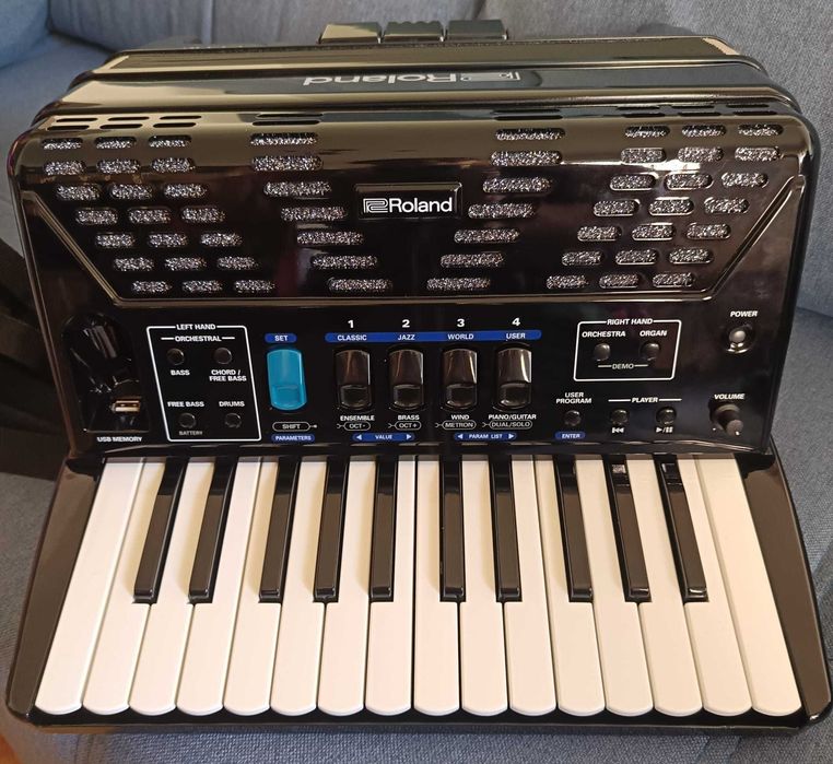 Acordeão Roland FR-1X