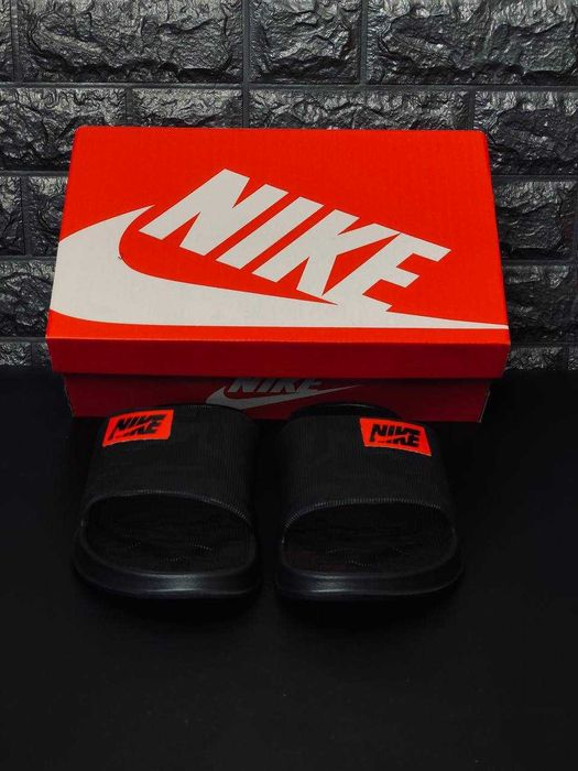 Комнатные тапочки дл дома, двора, улицы, квартиры сланци Nike тапки