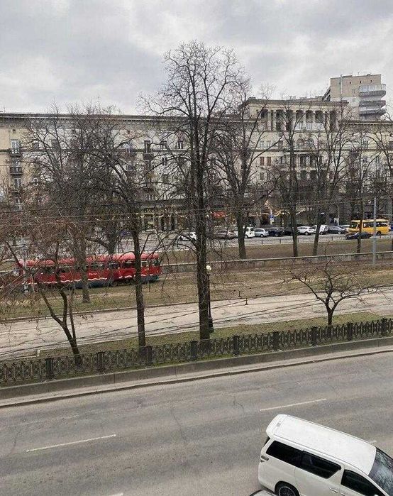 Продаж 2-кімнатної квартири, пр. Яворницького, єВідновлення AK