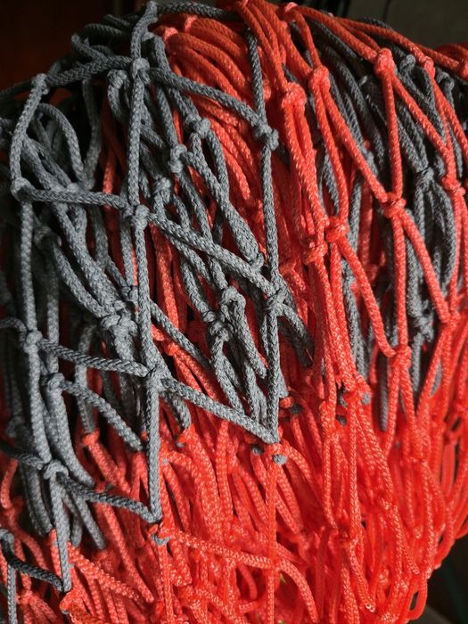 Сетки для детских площадок и лабиринтов.основа для маск сетки