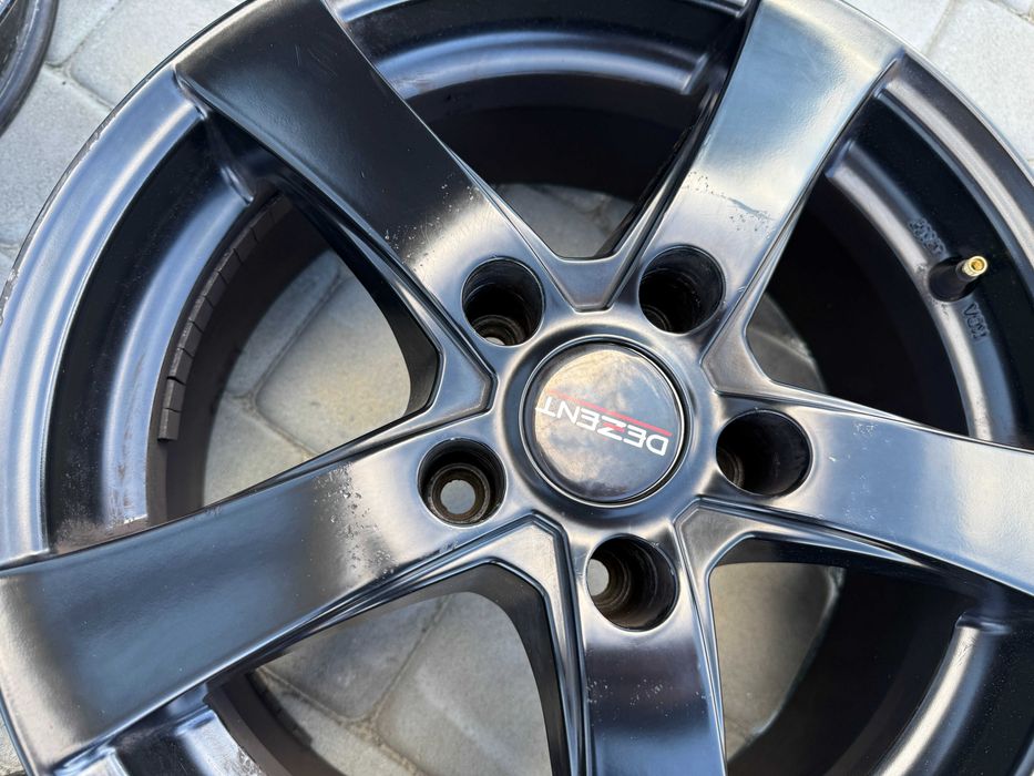 Диски Dezent R16 5x114,3 7J ET40 Kia Hyundai Mazda Nissan Toyota Renault