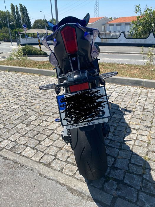 Vendo mota Yamaha R7 2022