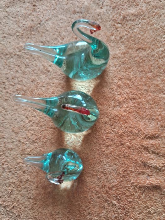 Лебеді зі скла продам