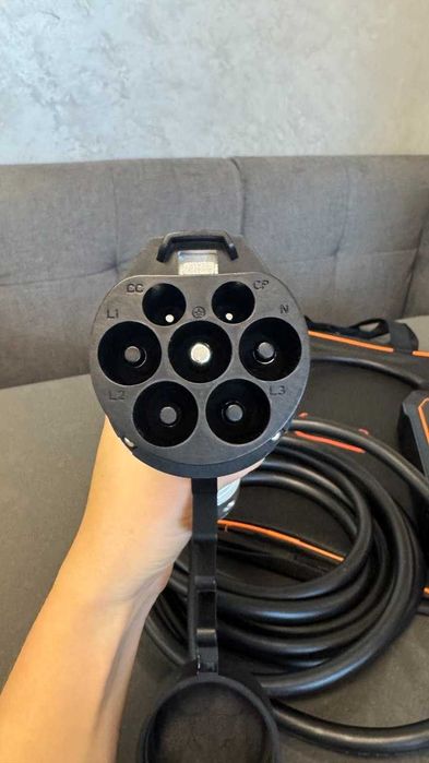 Зарядний пристрій feyree 3 фази 11KW GBT 16A