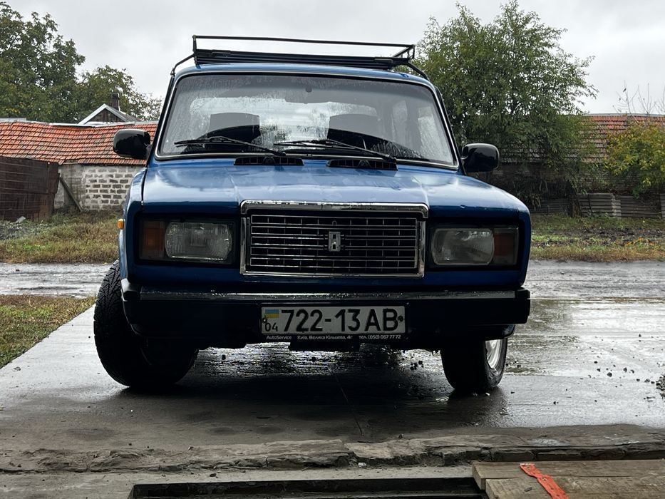 ваз 2107 на уверенном ходу