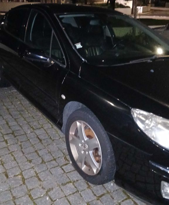 Peujeot 407 em bom estado