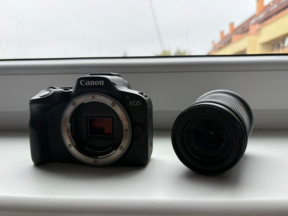 Canon EOS R50+  RF-S 18-150mm