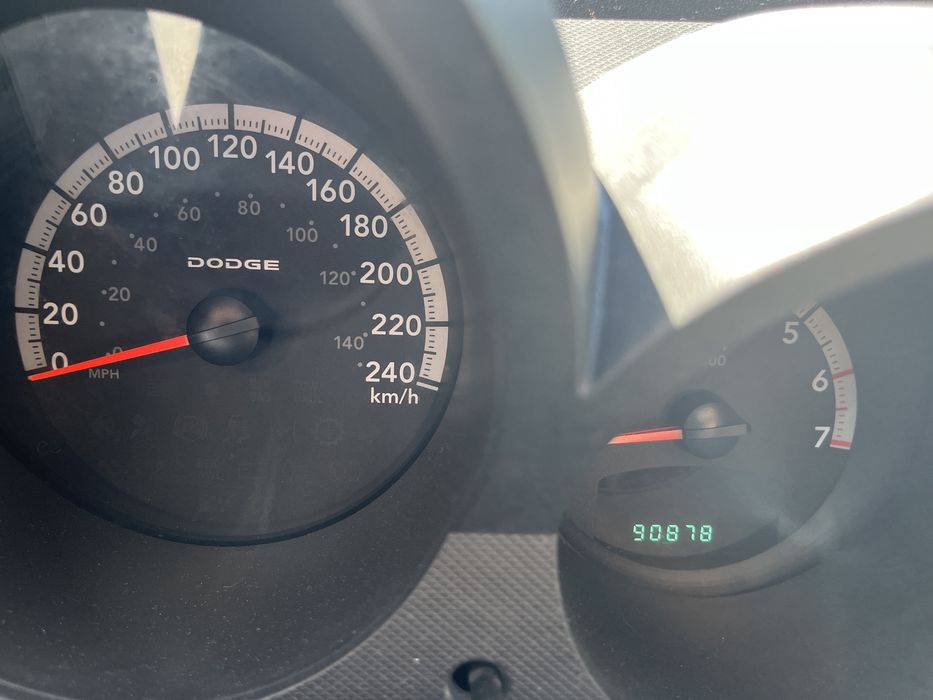 Продам Dodge Nitro