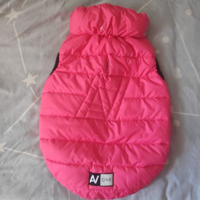 Чудова жилетка для вашої маленької собачки,в ідеальному стані