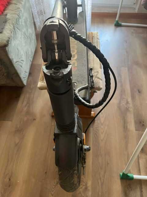 iScooter i9s uszkodzona / SPRAWNA BATERIA 41.5V / Rama, Koła, Hamulec