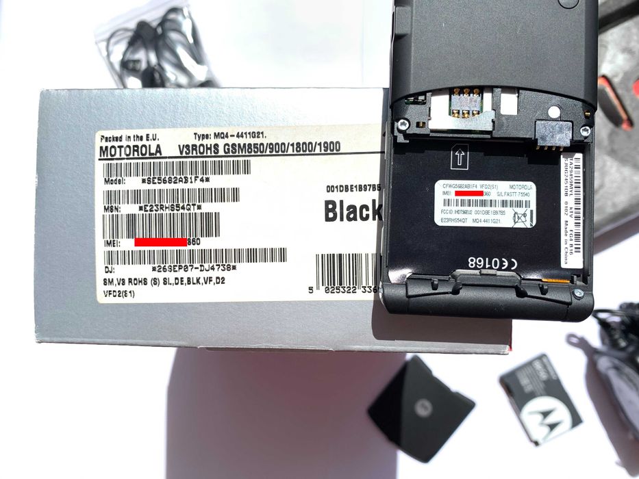 Motorola RAZR V3 ( Black ) - НОВИЙ ! - Оригінал ! ретро раритет