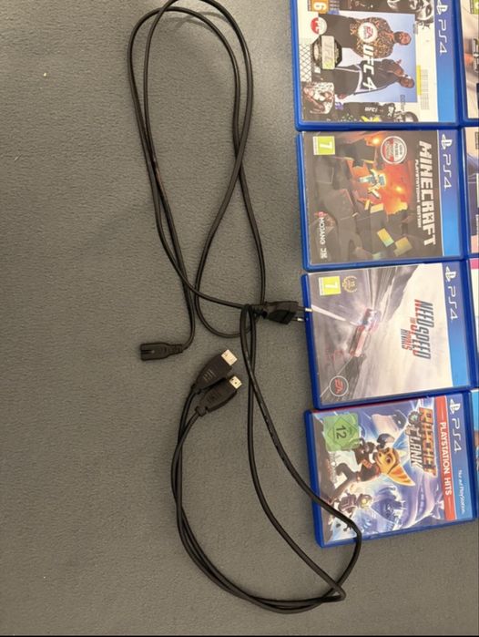 konsola ps4 dobry stan