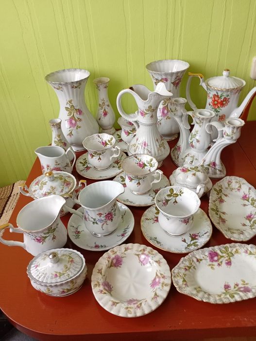 Cały zestaw-porcelana Chodzież
