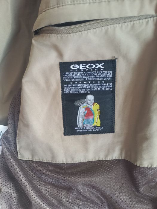 Чоловіча куртка-вітровка,бомбер Geox