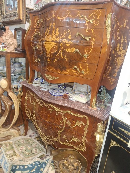 Comodas Louis XV(Variadíssimas)