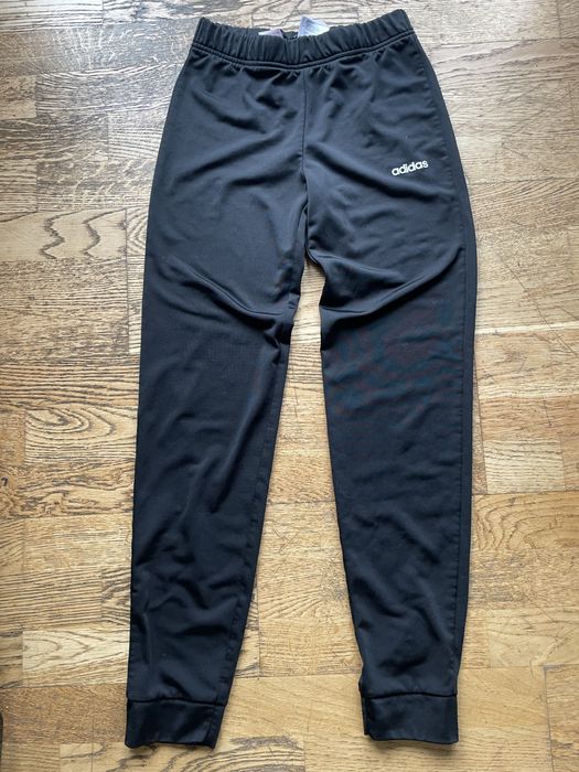 Spodnie  dresowe adidas  M-L