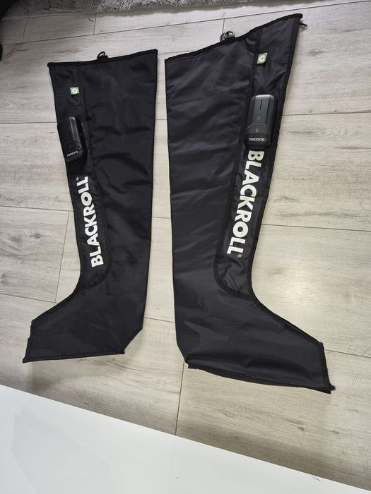 Buty kompresyjne masażer nóg blackroll