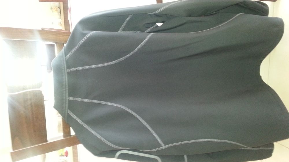 Moda męska ,bluza sportowa.