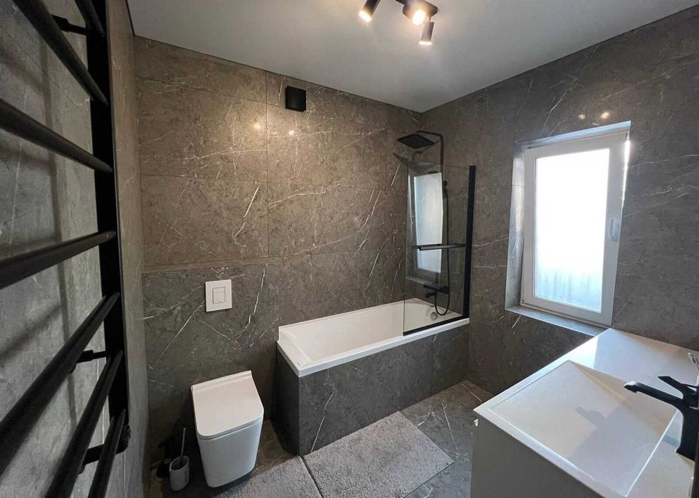 Продаж 2 поверхового таунхауса в Агрономічному